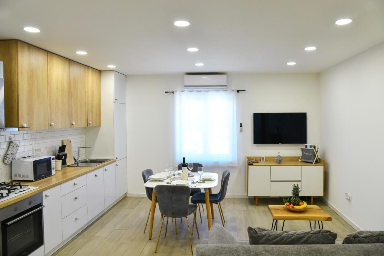 Apartment Maris Sinj Eksteriør billede