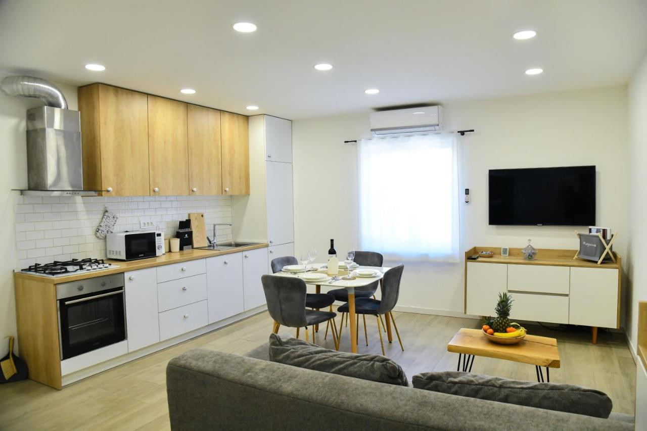 Apartment Maris Sinj Eksteriør billede