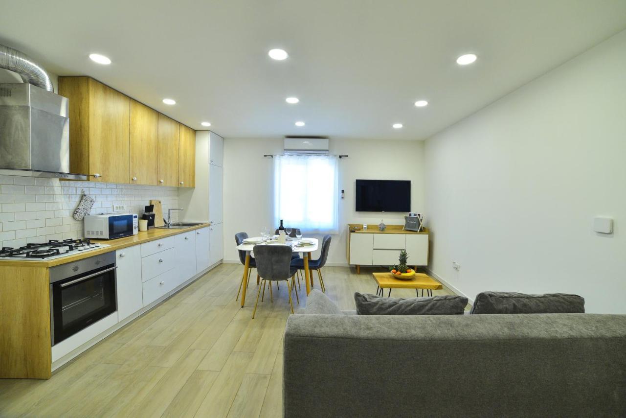 Apartment Maris Sinj Eksteriør billede