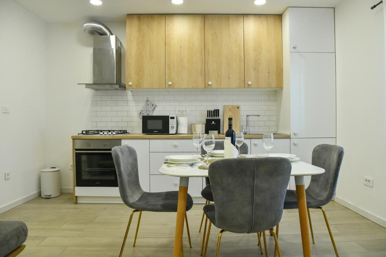 Apartment Maris Sinj Eksteriør billede
