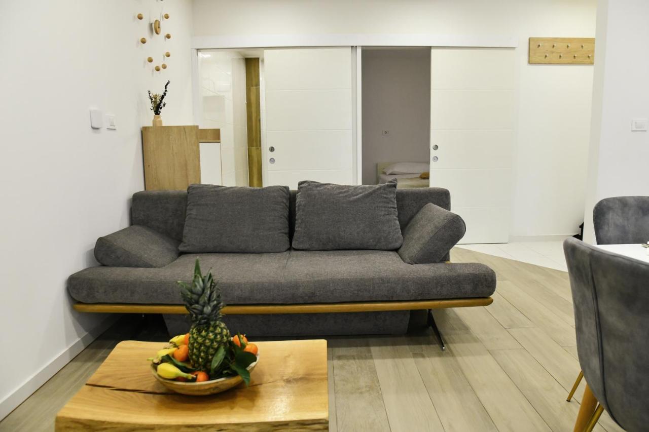 Apartment Maris Sinj Eksteriør billede